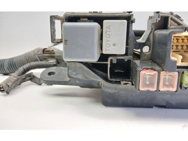 Блок предохранителей  5136YA1   Toyota Corolla Verso AR10    