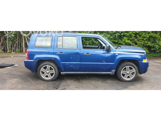 Блок предохранителей P68028007AD   Jeep Patriot    