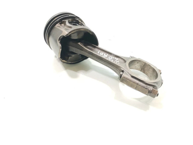 Поршень с шатуном RHF(DW10BTED4) HS2R1 Citroen C5