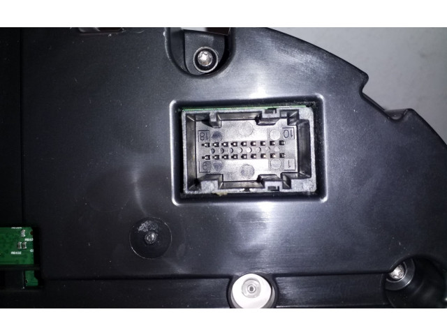 Панель приборов P68241305AC Jeep Cherokee