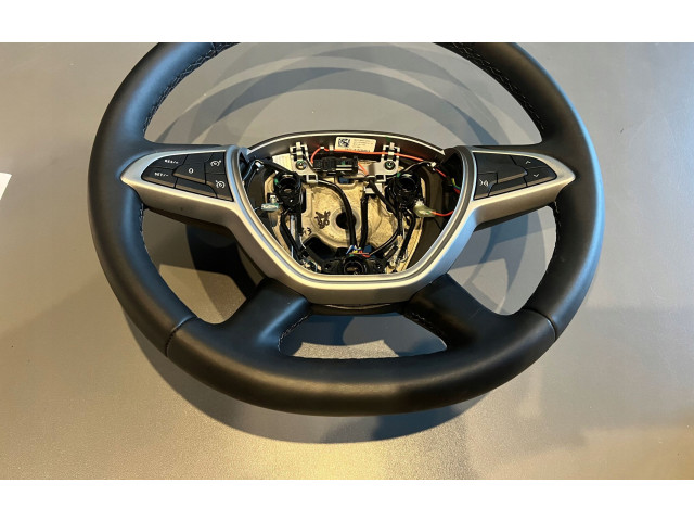 Руль Dacia Duster II 2017 - 2024 года 311611481CYJ, 48400880R