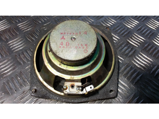 Громкоговоритель (громкоговорители) в передних дверях