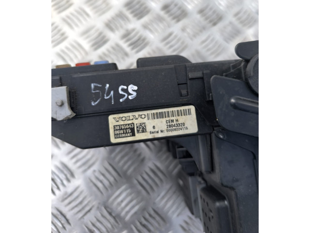 Блок предохранителей 30765643   Volvo XC90    