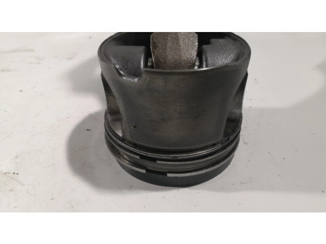 Поршень с шатуном 1741 BMW X5 E70 для дизельного двигателя 3.0