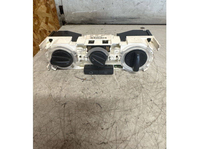 Блок управления климат-контролем 6Y0820045B Skoda Fabia Mk1 (6Y)