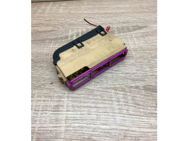 Pojistková skříňka 8K0941824A Audi A6 S6 C6 4F 2004