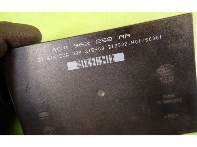 Блок комфорта 1C0962258AA   Skoda Octavia Mk1 (1U)   