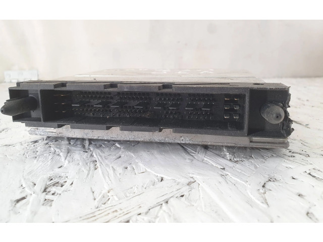 Блок управления двигателя 30637733A, 1039S00000   Volvo V70