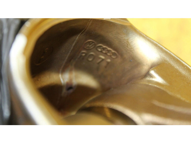  Поршень с шатуном    Audi A6 S6 C5 4B  