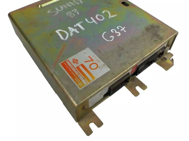 Řídící jednotka A11A04B28 Nissan Sunny 1988