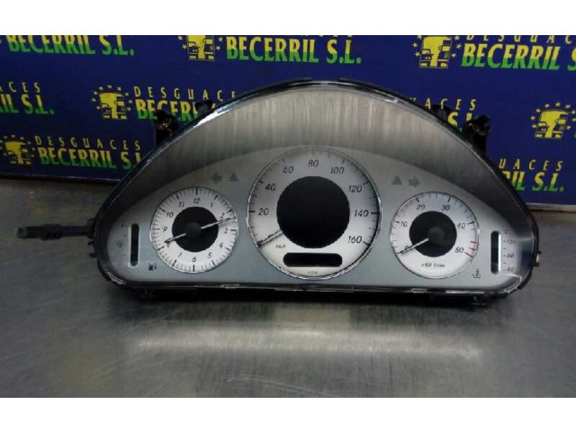 Přístrojová deska Mercedes-Benz E C207 W207 2017 A2115407711