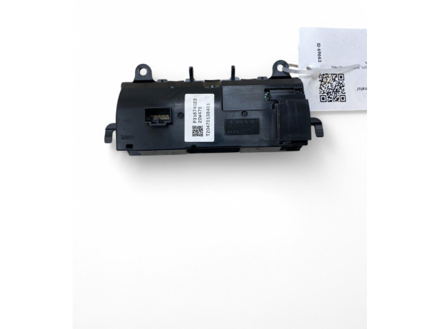 Блок управления климат-контролем 31674023, P31674023   Volvo XC90