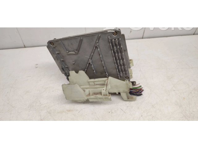 Блок управления двигателя 0281001776, 28SA4018 Volvo V70