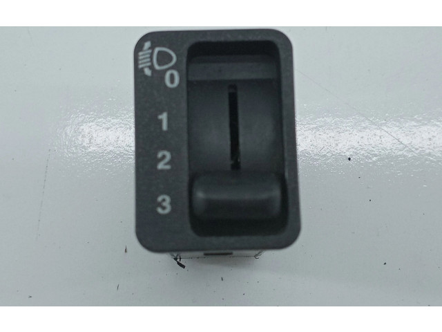 Панель приборов    Rover 25       