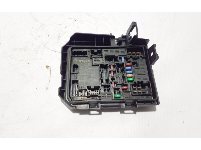 Блок предохранителей 284B71965R Dacia Sandero III