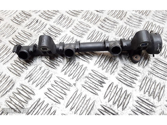 Топливная рампа 238140q010   Citroen C1  