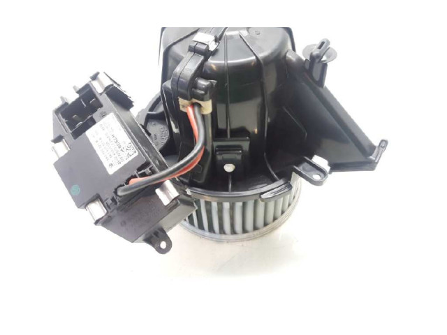 Вентилятор печки    8K1820021C   Audi A4 Allroad