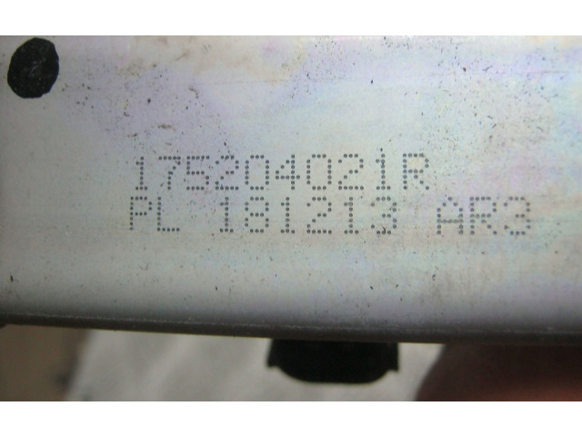 Vstřikovací lišta 175204021R Nissan Micra K14