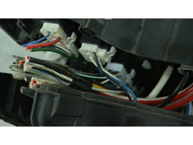   Pojistková skříňka 82670-05020   Toyota Carina T190 1997