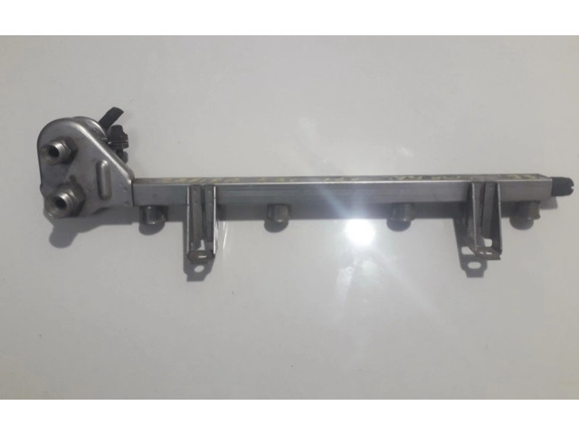 Vstřikovací lišta Opel Zafira A