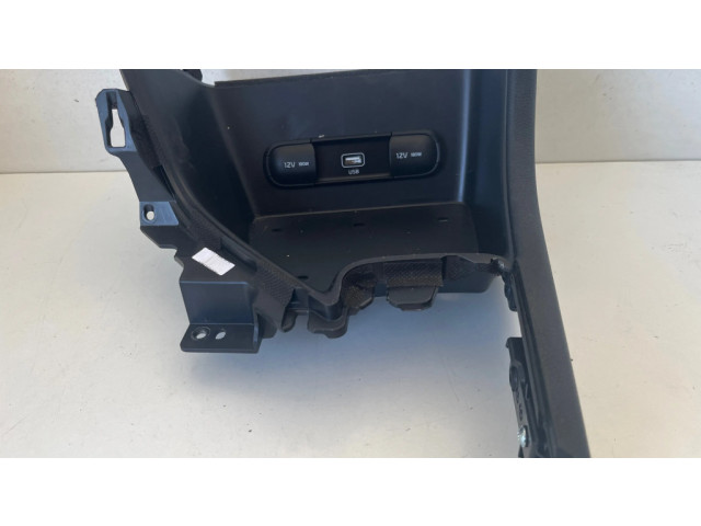 Другая центральная деталь консоли (туннеля)