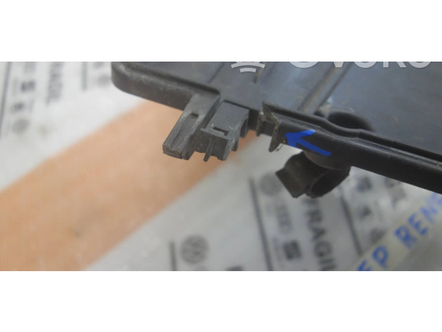 Электрический вентилятор радиаторов 52009104, 8E4700000 Jeep Renegade