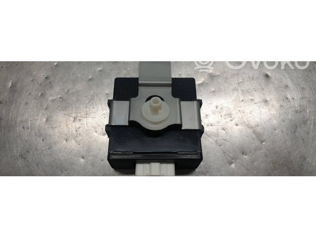 Блок управления редуктора коробки передач (раздатки) PE1B189R0M, 506184531 Mazda CX-3