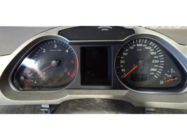 Přístrojová deska  Audi A6 Allroad C6 2006   