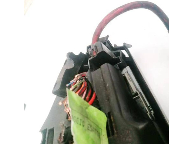 Блок предохранителей 823501100 Fiat Idea