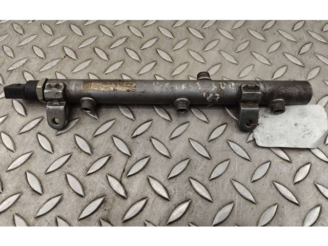 Топливная рампа A6420700695   Mercedes-Benz ML W164   для двигателя OM 642.940