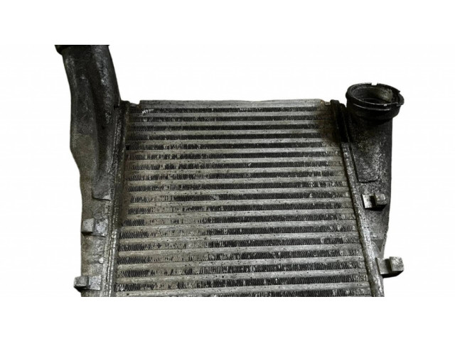 Интеркулер 7L5145803C Porsche Cayenne (9PA) 4.8