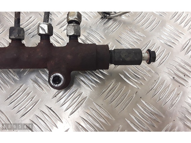 Топливная рампа 45pp33 Mitsubishi Outlander