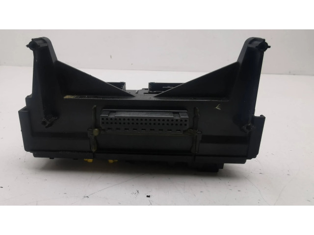 Блок предохранителей 04692073AB Jeep Grand Cherokee (WK)