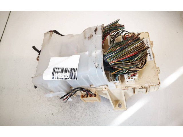 Блок предохранителей  827300d040, 82730-0d040   Toyota Corolla Verso AR10    