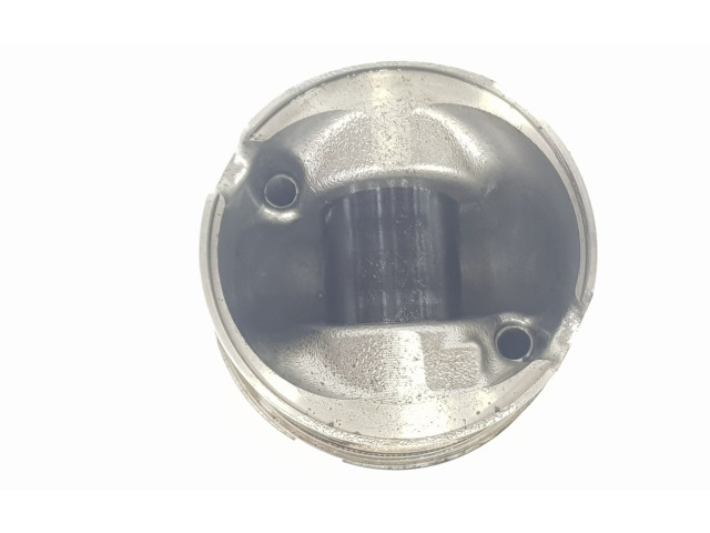 Píst 7810825, 11257810825 BMW X1 E84 N47D20C