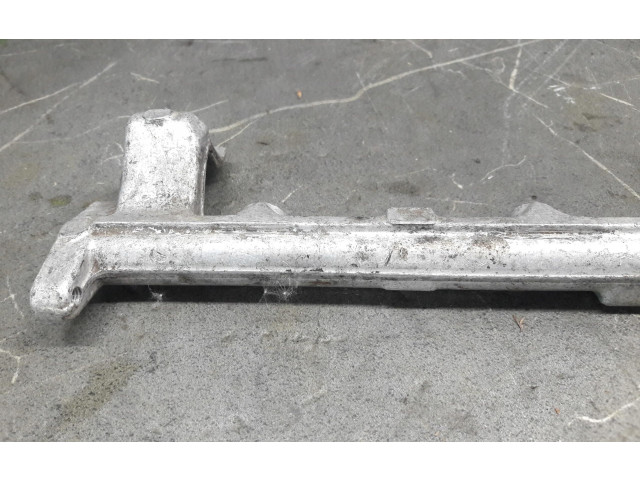 Топливная рампа    Ford Fusion  