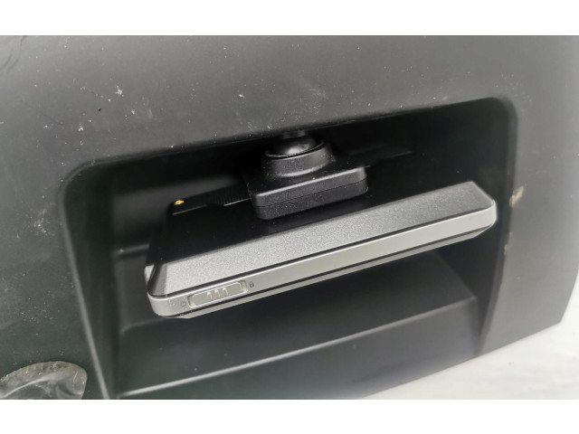 Дисплей       BMW X3 E83