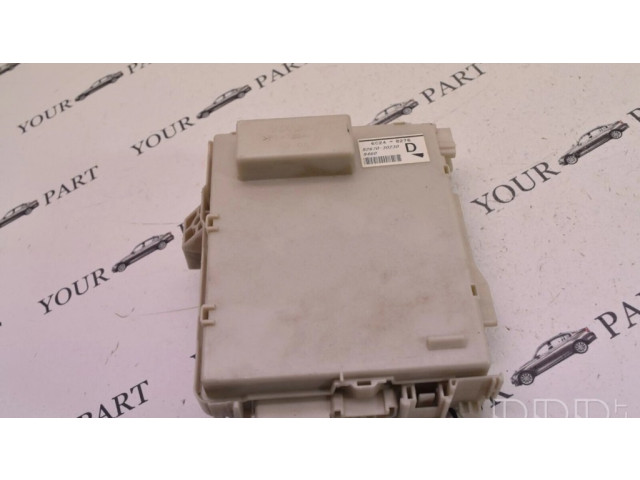   Pojistková skříňka 8267030230   Lexus GS 300 350 430 450H 2005