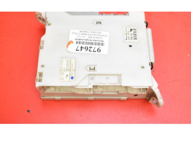 Блок предохранителей 82730-53050, 82730-53050 Lexus IS 220D-250-350