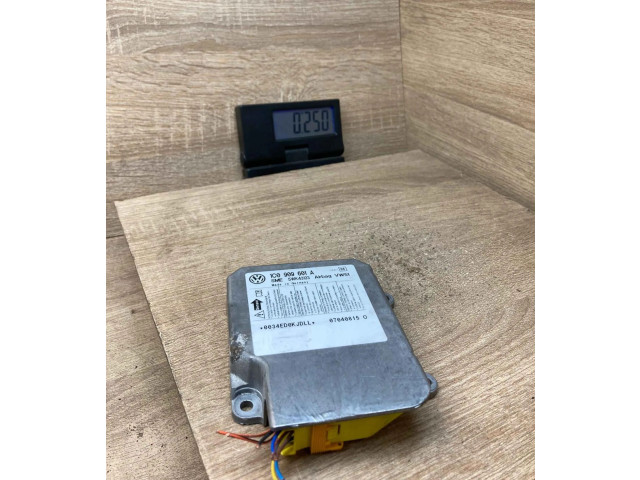 Блок подушек безопасности 1C0909601A, 5WK43123 Skoda Fabia Mk1 (6Y)