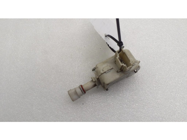 Degalų bako dangtelio spynos varikliukas