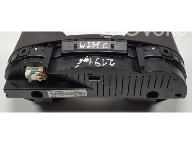 Панель приборов A2514406211   Mercedes-Benz R W251       