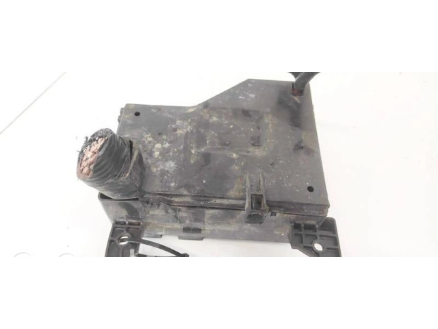 Блок предохранителей 11342 Mitsubishi Carisma