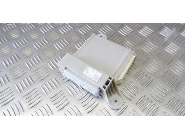 Pojistková skříňka 8267030350 Lexus GS 250 350 300H 450H 2013