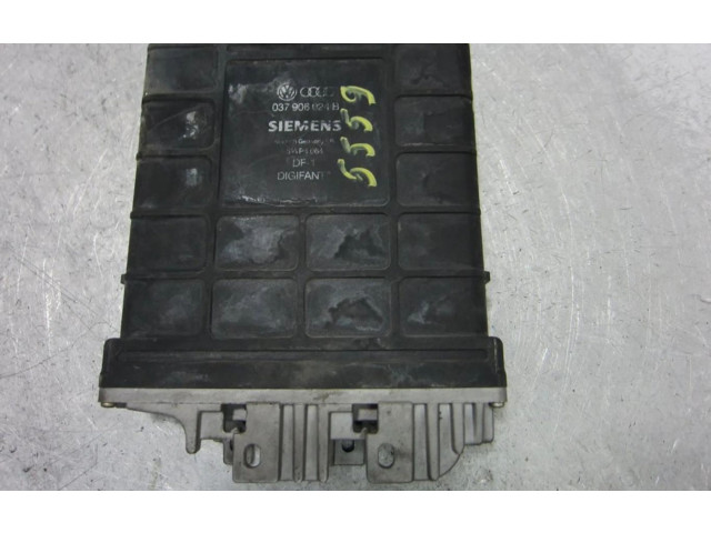 Блок управления двигателем Блок управления 037906024B Volkswagen Golf III