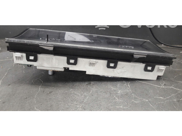 Панель приборов Renault Clio I