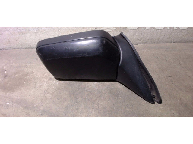 Zpětné zrcátko Nissan Sunny 1988