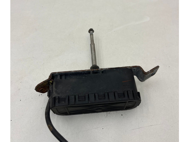 Моторчик стеклоочистителя 0390206217, 0390206217    Volvo S80