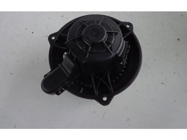 Вентилятор печки KIA Pro Cee'd I