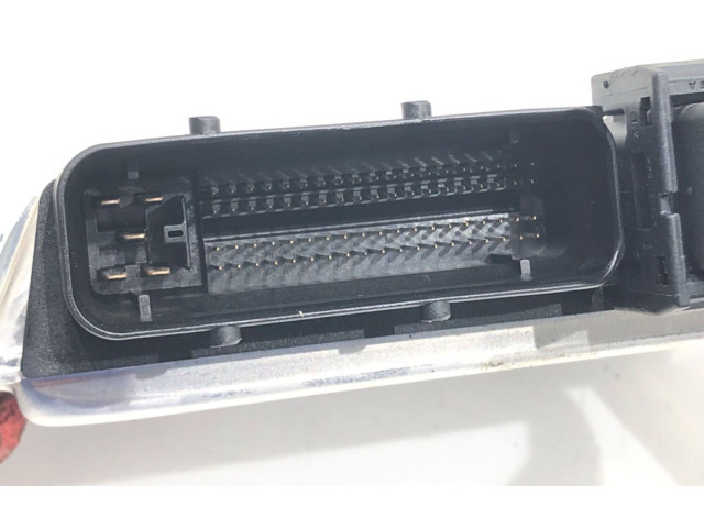 Řídící jednotka 038986019KD   Volkswagen PASSAT B5.5 2000